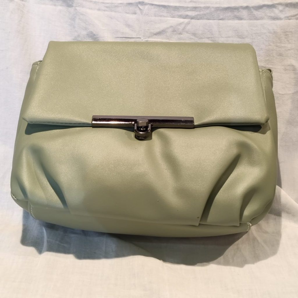 Leather India Premium Handbag – Stylish & Durable Leather Handbags for Women