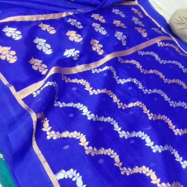 Pure Kora Handwoven Banarasi Silk Saree With Diagonal Floral Motifs in Royal Blue Shade