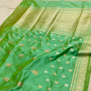 Pure Katan Silk Banarasi Handloom Saree - All Over Kadhua Motifs With Meenakari